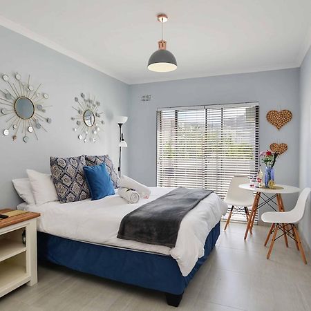 Sea Breeze Apartments Bloubergstrand Esterno foto