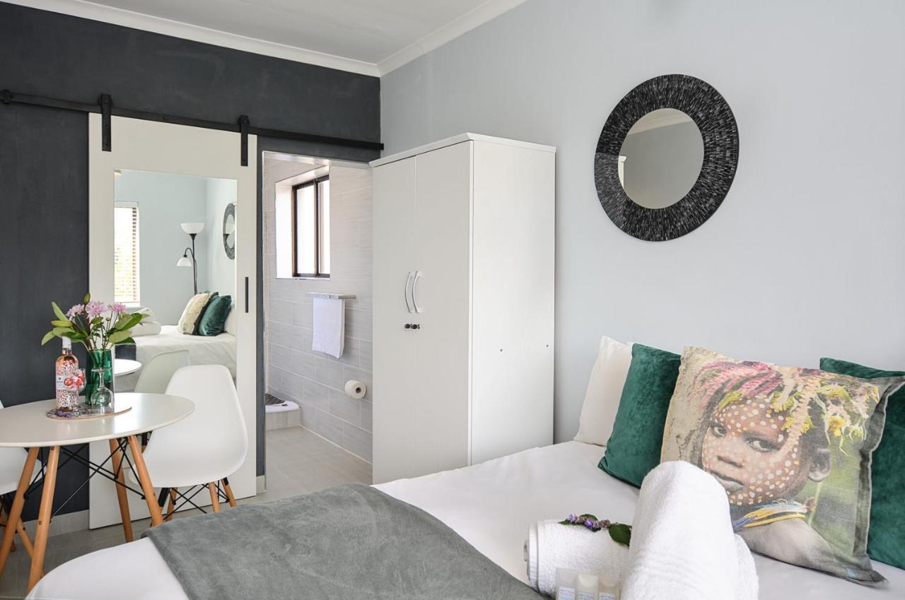 Sea Breeze Apartments Bloubergstrand Esterno foto